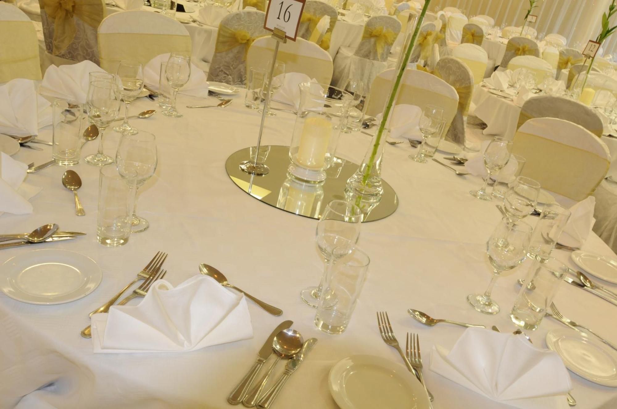 Woodlands Hotel & Leisure Centre Waterford Bagian luar foto