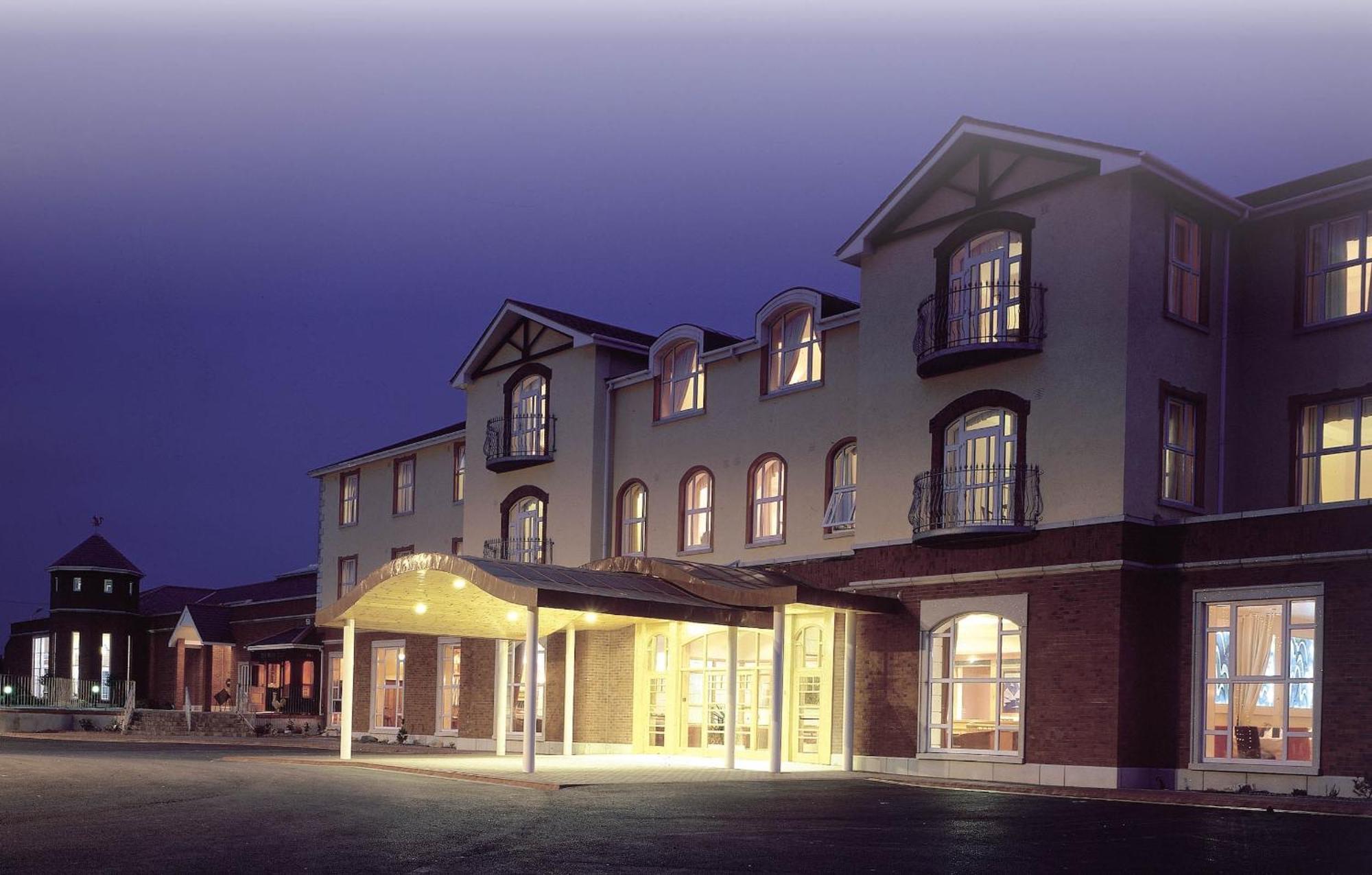 Woodlands Hotel & Leisure Centre Waterford Bagian luar foto
